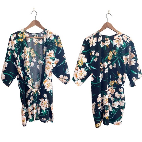 Lulla Collection by Bindya Floral Kimono - Picture 2 of 10